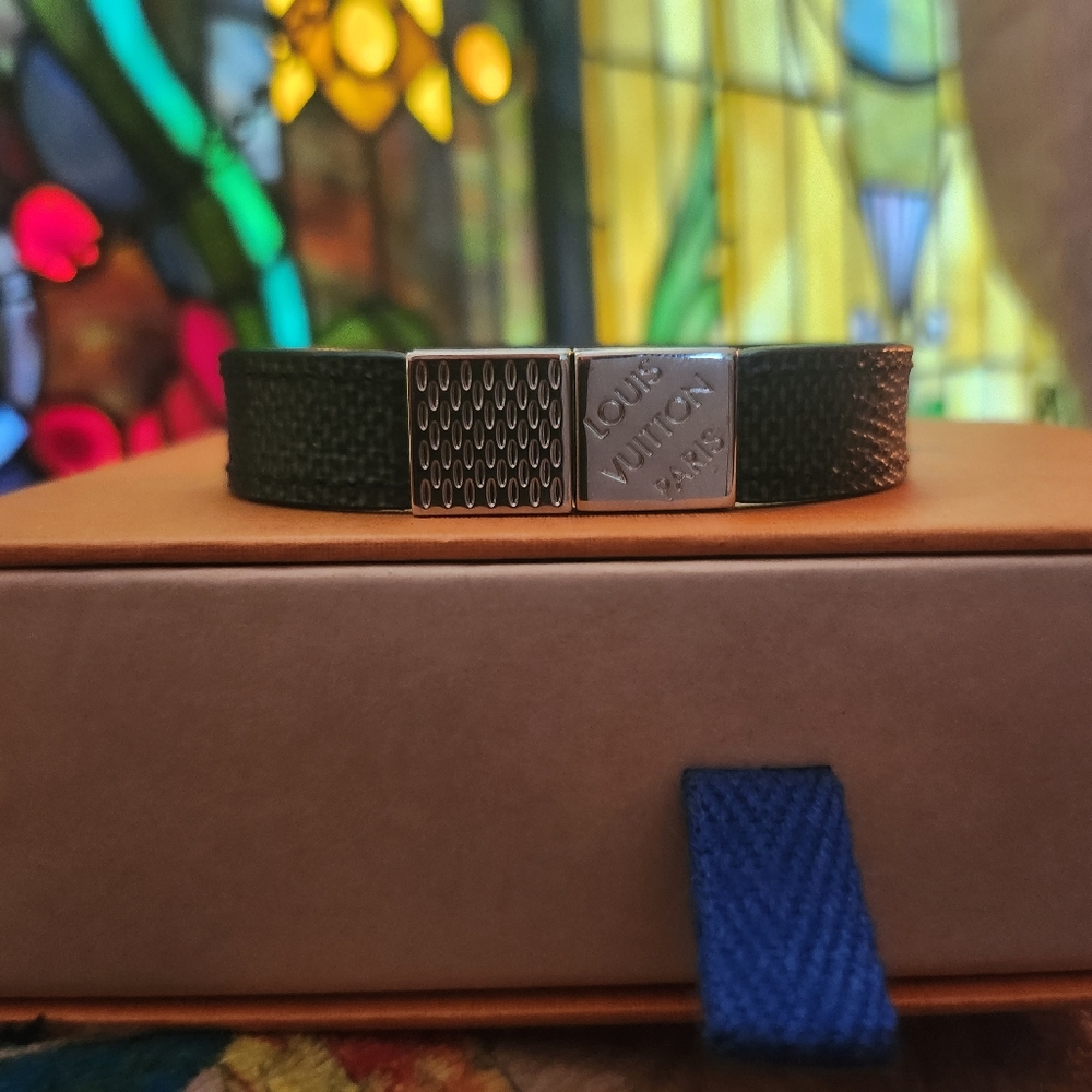 New in Box - Leather Louis Vuitton Unisex Bracelet